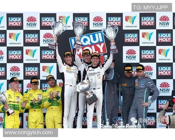 南京足球队的耐力揭秘：从训练到比赛的全景探索与分析