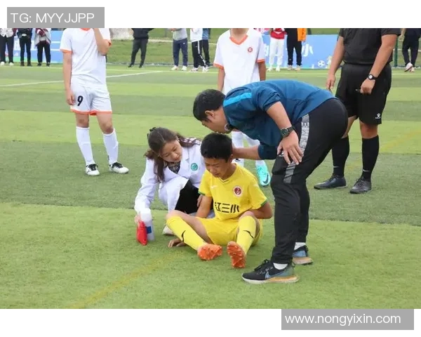 刘秀英专访：从绿茵场到人生舞台的足球旅程回顾与展望