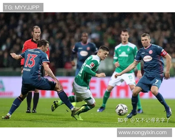 韦恩与汉诺威的激烈对决揭示足球战术与团队合作的重要性