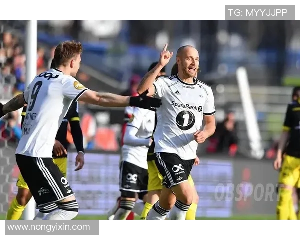 罗森博格与斯利纳激战正酣谁能在这场对决中笑到最后