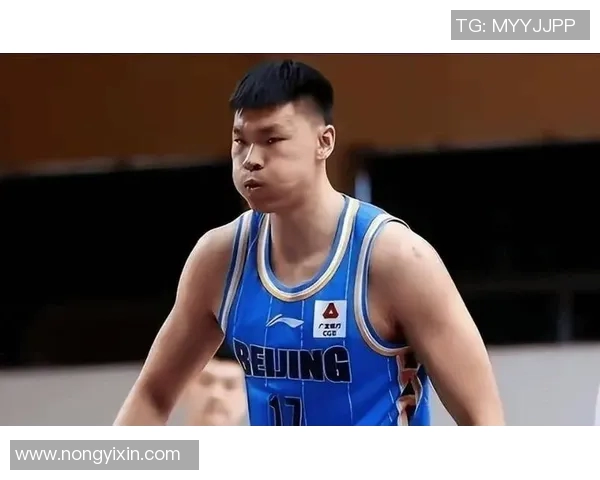 范子铭的篮球之路：从青涩少年到职业球员的成长历程与心路历程