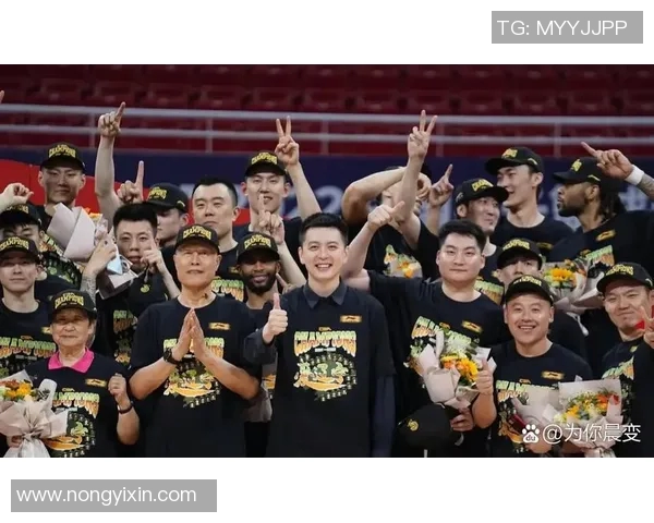 CBA精彩对决八一队与青岛队比赛录像回顾与精彩瞬间分析