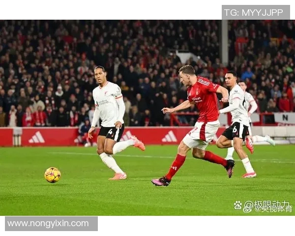 切尔西队与利物浦的巅峰对决谁能在英超赛场上笑到最后 切尔西队与利物浦的巅峰对决谁能在英超赛场上笑到最后