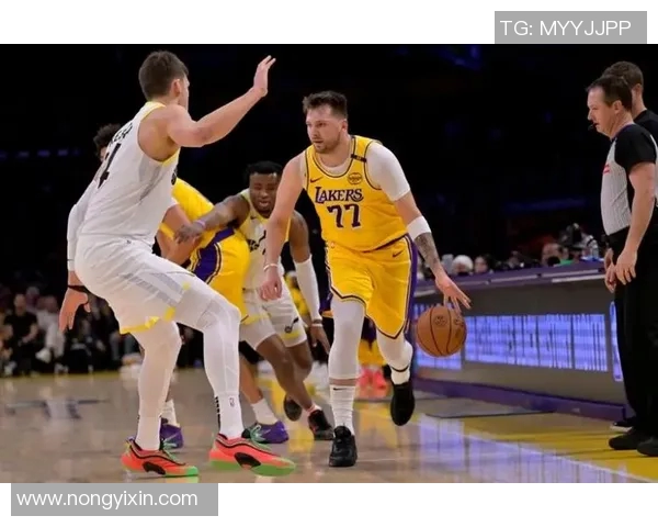 湖人对掘金比赛比分回顾及精彩瞬间分析