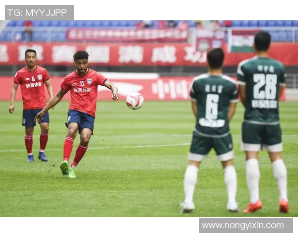 绿城与梅县铁汉激战正酣谁能在这场较量中笑到最后