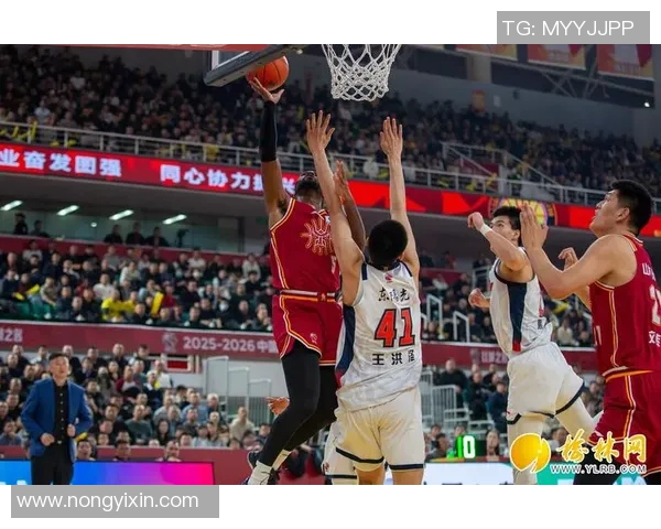 CBA焦点战苏州队迎战山东西王全力争胜展现实力与团队合作