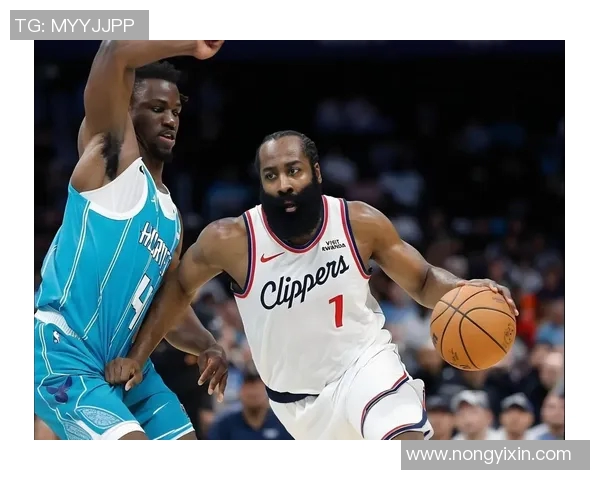 NBA黄蜂对快船高清直播回放分析精彩瞬间全景呈现