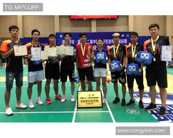 成都羽毛球队比赛经验深度对比与分析探讨