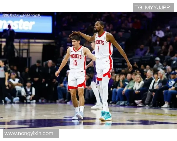 火箭队与奇才队精彩对决直播分析全方位解读赛事亮点与球员表现 火箭队与奇才队精彩对决直播分析全方位解读赛事亮点与球员表现