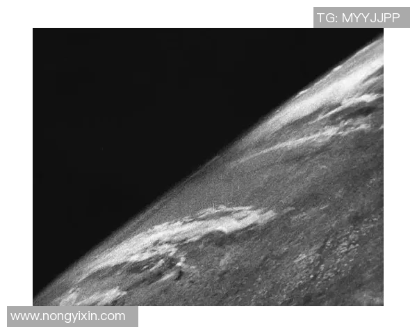 火箭与太阳视角的碰撞探索宇宙奥秘与人类未来的可能性 火箭与太阳视角的碰撞探索宇宙奥秘与人类未来的可能性